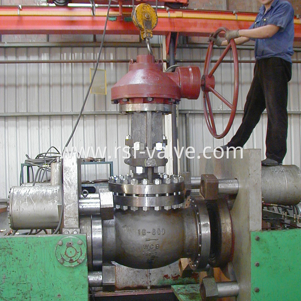 Cast Steel Globe Valve 1